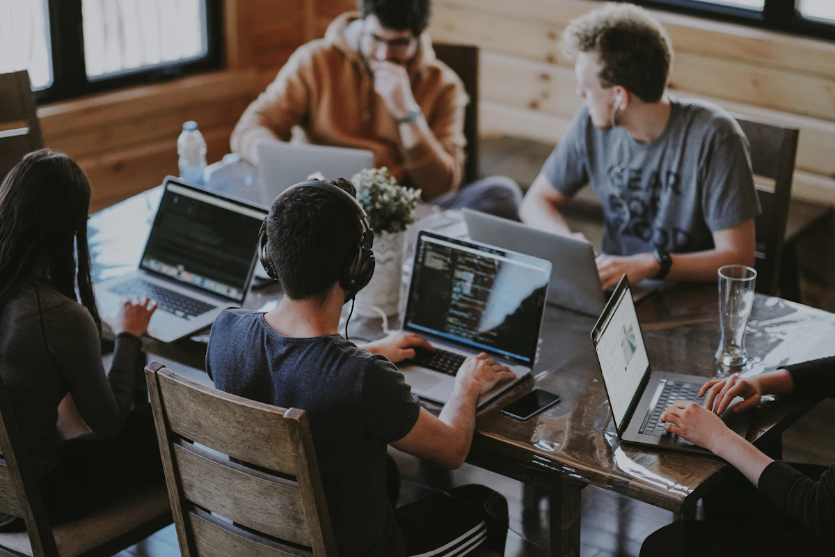 Team planning campaigns for clients of a digital marketer in Mumbai